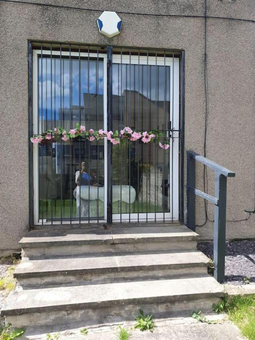 Apartamento Modern Cosy Spacious 2 Bed Flat, Parking, Tv& Wifi Aberdeen Exterior foto